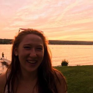 Meet your Posher, Danielle